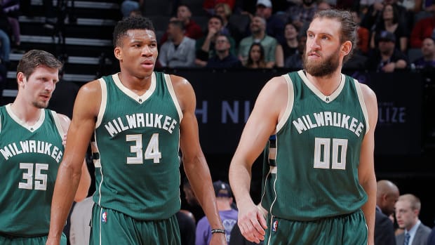 spencer-hawes-stretch.jpg
